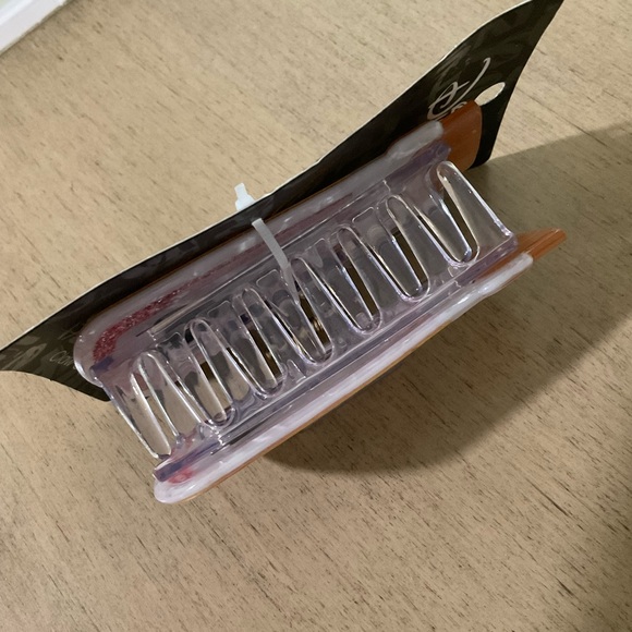 Disney Emperors New Groove Llama Vile Hair Claw - Picture 3 of 5